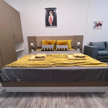 My Place 4 Varna Bagian luar foto